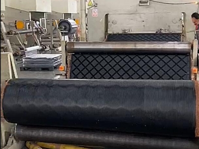 橡胶牛栏马棚畜牧垫,猪舍垫,牛床垫,橡胶畜牧垫,牛棚橡胶垫,鸡舍垫，铺设畜牧业地面